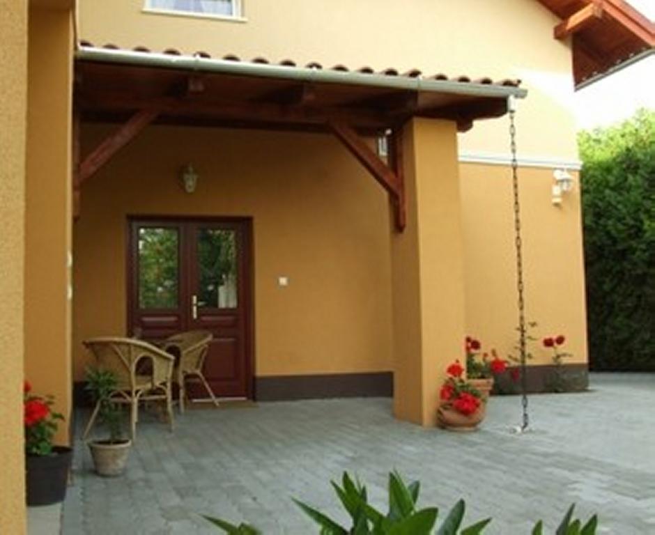 Ilona Apartmanhaz Komárom Extérieur photo