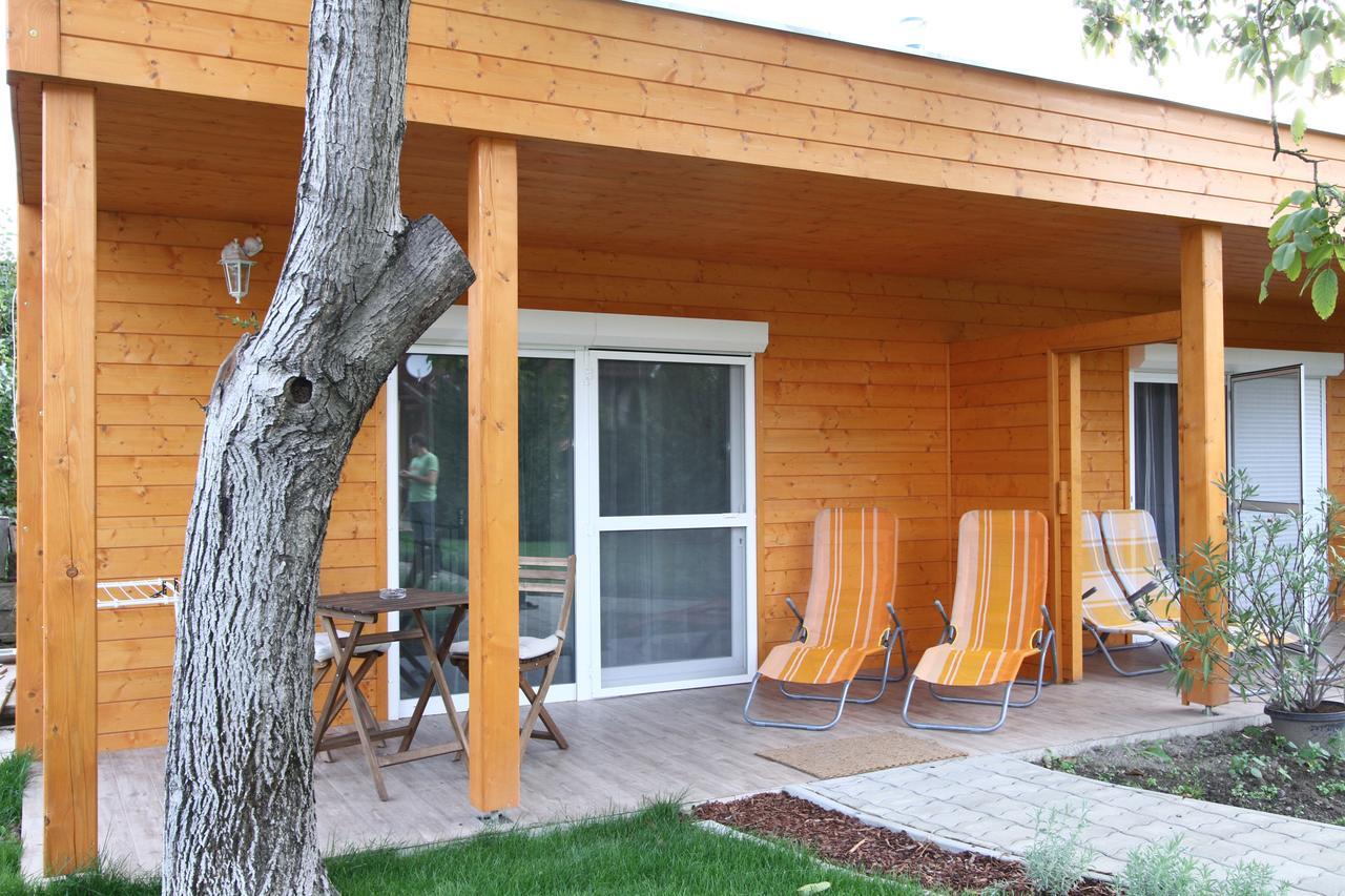 Ilona Apartmanhaz Komárom Extérieur photo